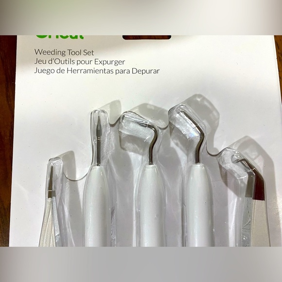 Cricut Weeding Tool Set - Picture 3 of 3